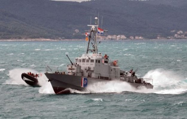Brod hrvatske Obalne straže sudjelovao u akciji  spašavanja grčkog tegljača kod Mljeta